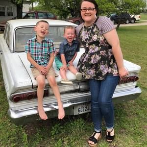 Meet your Posher, Ashley